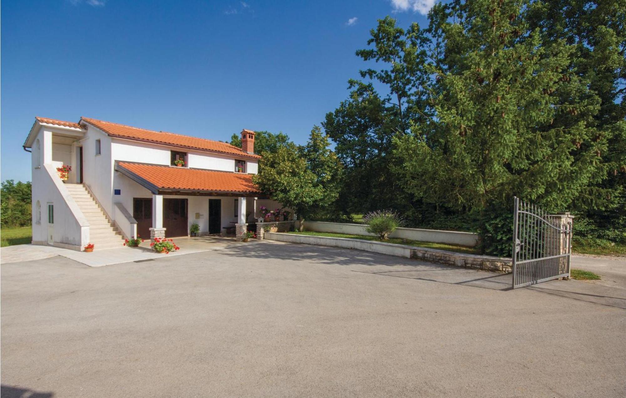 Amazing Apartment In Pazin With Wifi Katun Lindarski Εξωτερικό φωτογραφία