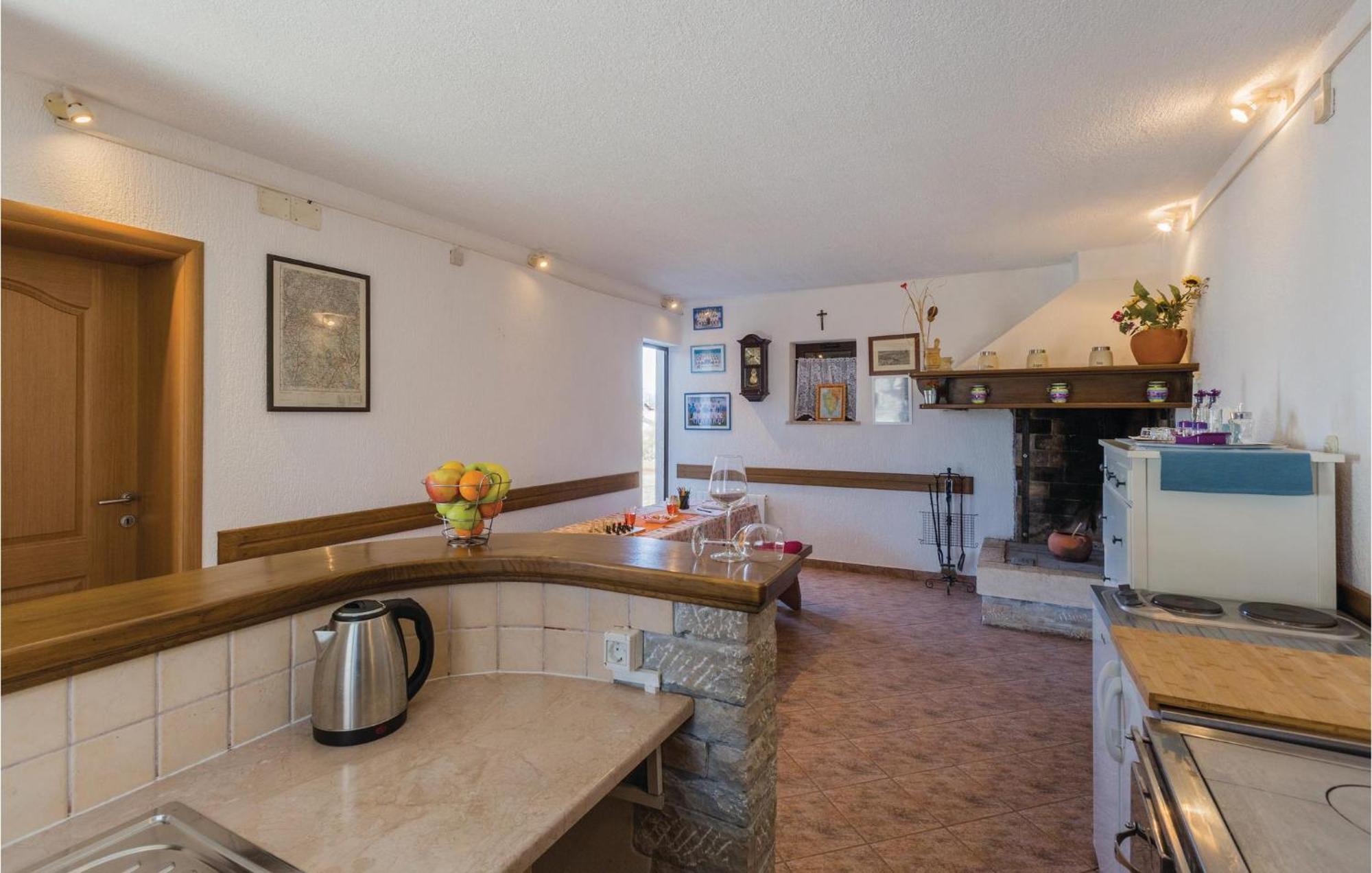 Amazing Apartment In Pazin With Wifi Katun Lindarski Εξωτερικό φωτογραφία
