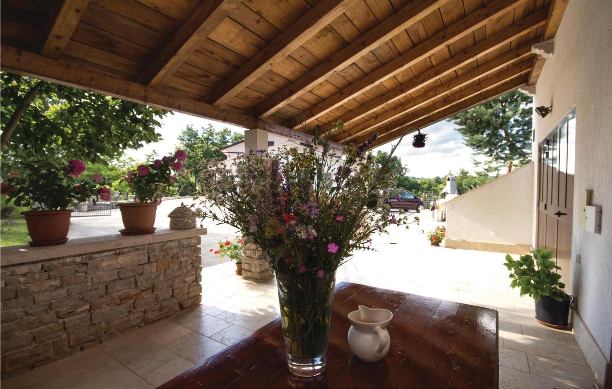 Amazing Apartment In Pazin With Wifi Katun Lindarski Εξωτερικό φωτογραφία