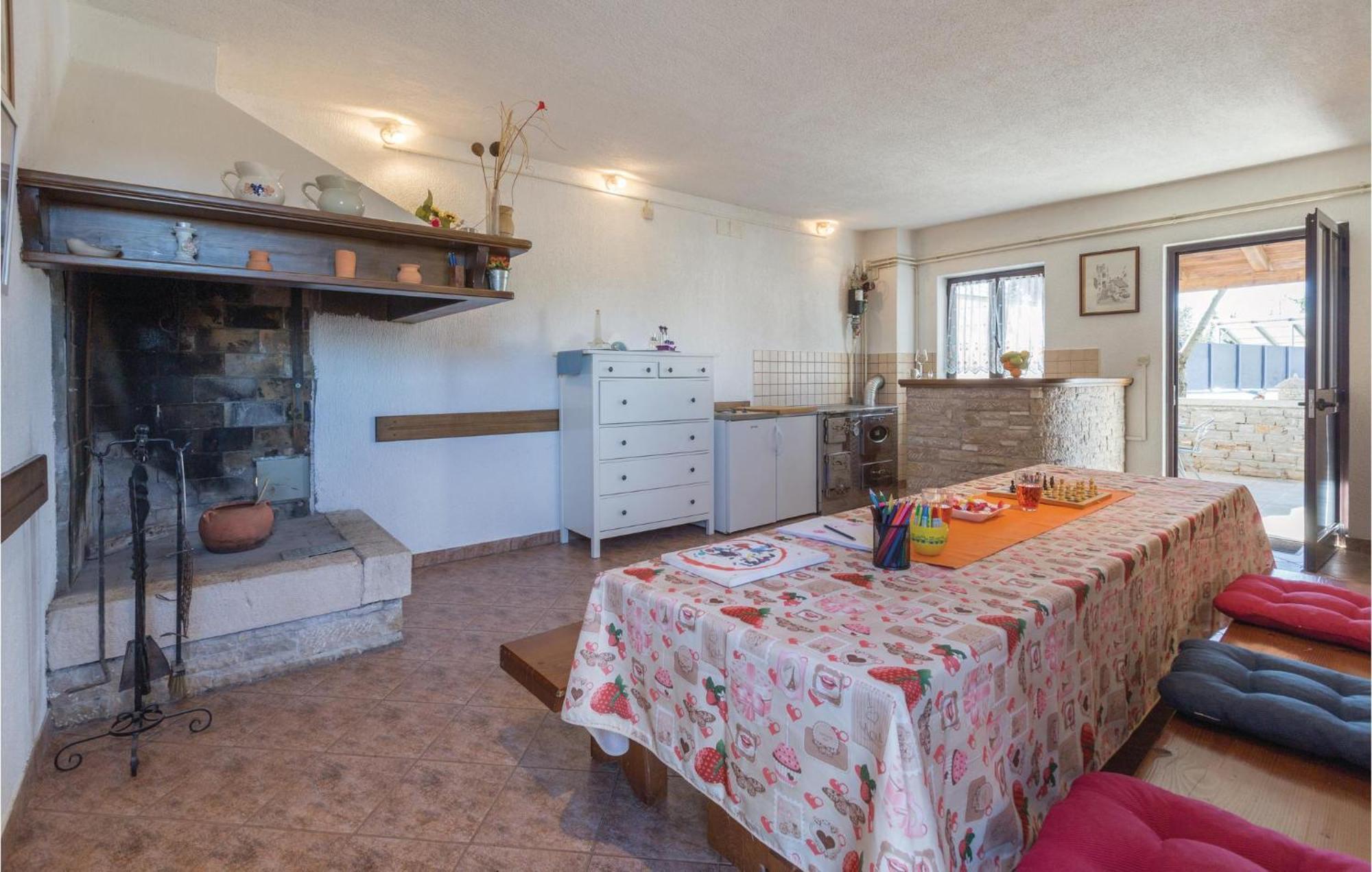 Amazing Apartment In Pazin With Wifi Katun Lindarski Εξωτερικό φωτογραφία